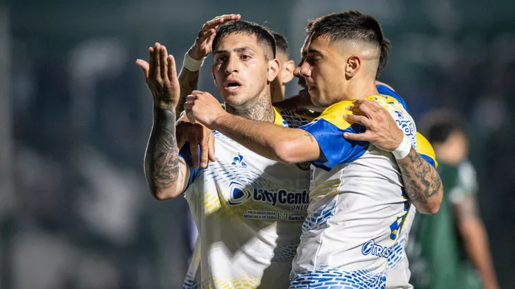 Gastón Ávila, defensor de Rosario Central.