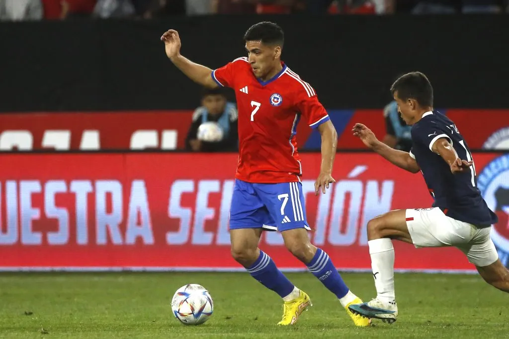Marcelino Núñez fue titular en el último amistoso de Chile frente a Paraguay. Jonnathan Oyarzun/Photosport