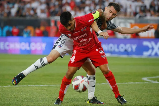 El Chuky Campusano, es uno de los que obsesiona a Tito Awad para la U (Photosport)