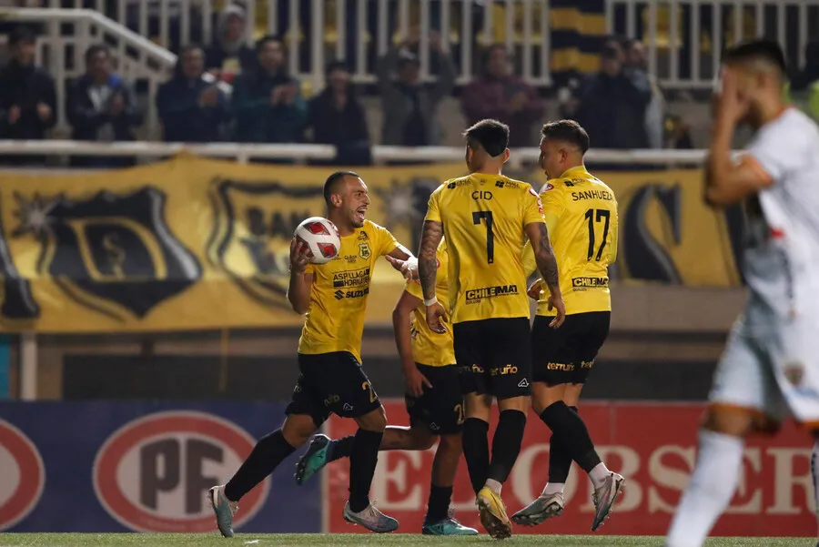 San Luis pelea en la parte alta de la B. | Foto: Photosport