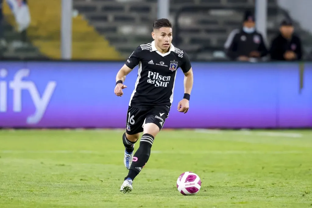 Colo Colo no está dispuesto a pagar un cargo por el préstamo de Óscar Opazo (Foto: Jose Alvujar/Photosport)