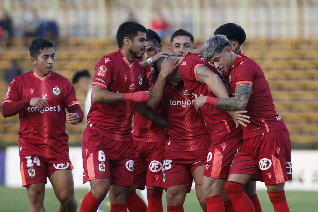 Los de la Cuarta Región lograron tres puntos vitales en la Primera B | Foto: Photosport