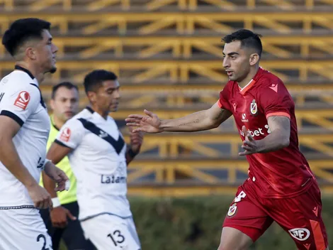 La Serena golea a Santiago Morning y alcanza la cima de la Primera B