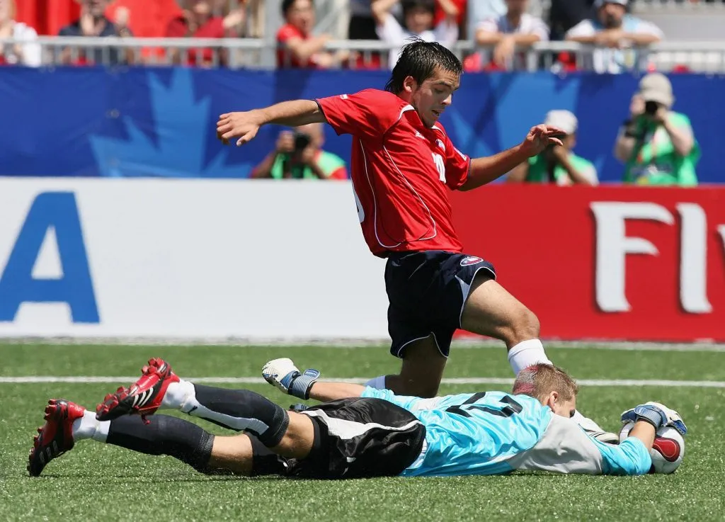 Isaías Peralta en el único partido que jugó con la Sub 20 de Chile en Canadá (Imago Images)