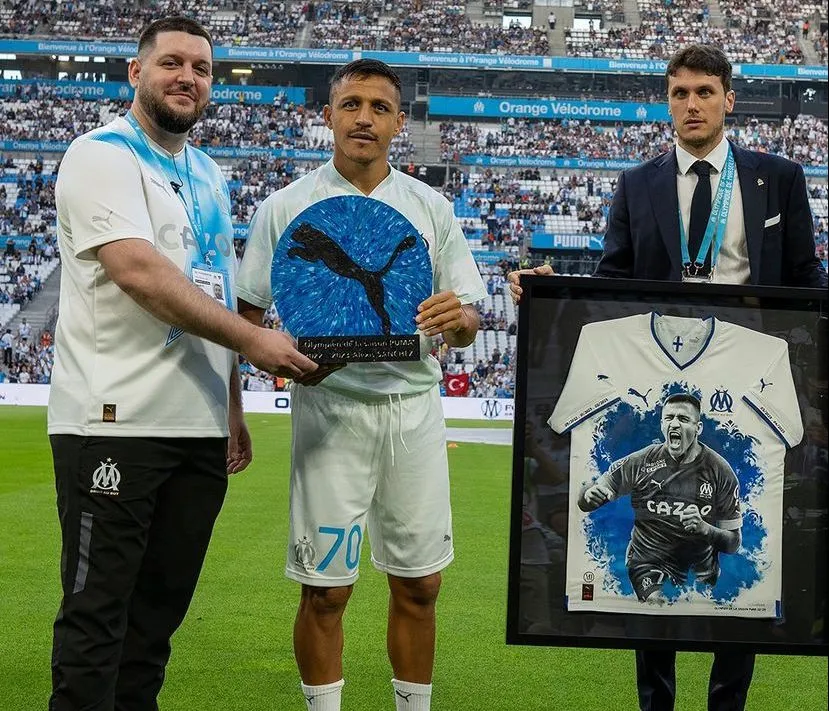 Alexis Sánchez fue premiado como el mejor jugador del Olympique de Marsella en la temporada 22/23 | Foto: Olympiqued de Marsella Instagram