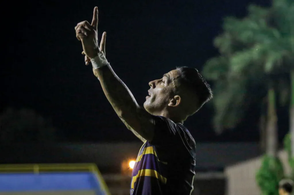 Barrios sigue dando que hablar en el fútbol de Paraguay | Foto: Archivo