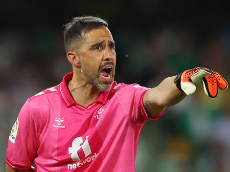 VIDEO: Los dos 'tapadones' de Bravo que fueron claves en la victoria del Betis