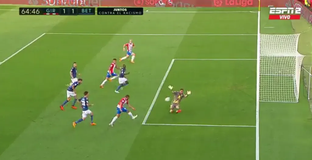 La atajada de Bravo que se robó todas las miradas | FOTO: Captura ESPN