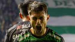 El cuadro 'pije' derrotaron a los caturros por 2-1.