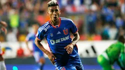 Fernández se entrena con todo para que la U vuelva a la victoria.