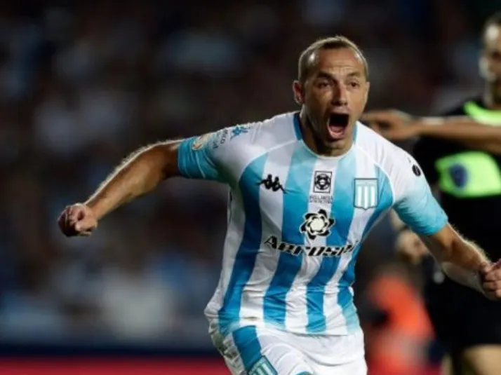 Presidente de Racing sobre Díaz: "Es un crack, él tiene siempre las puertas abiertas acá"