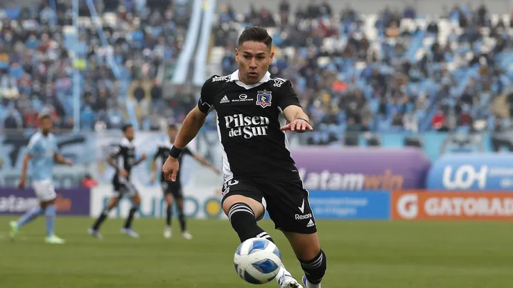 El lateral no lo pasa bien en Racing y en Colo Colo esperan por su regreso.