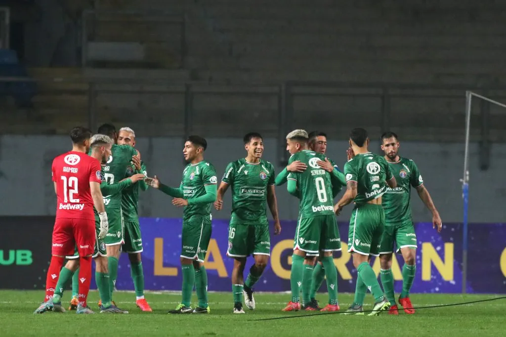 Los itálicos lograron una gran victoria ante Santos | Foto: Photosport