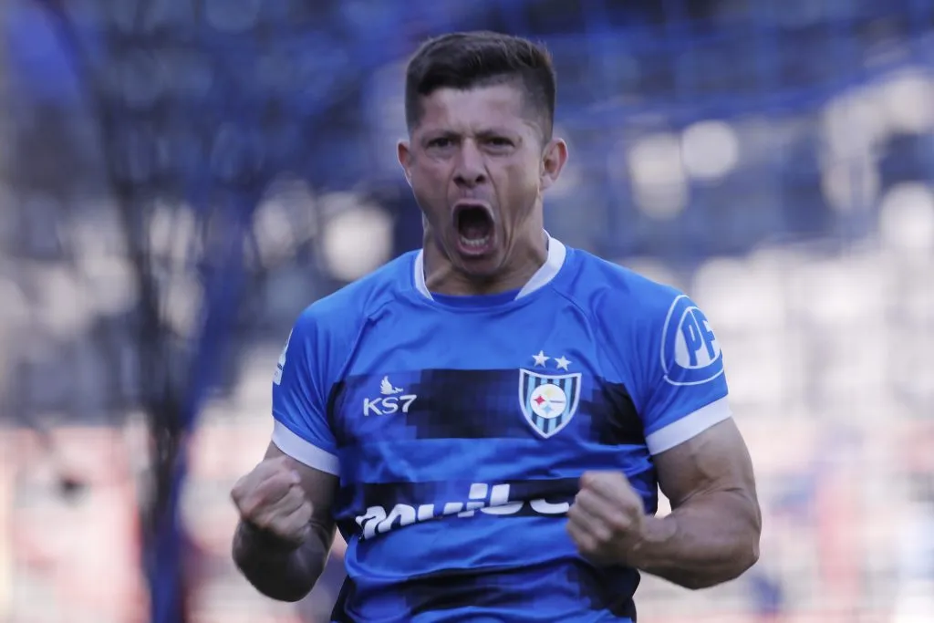 Cris Martínez vuelve a la órbita de la Universidad de Chile para la segunda parte de la temporada y termina en unos meses más su vínculo con Huachipato (Photosport)