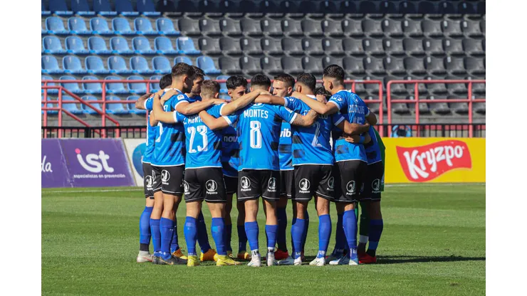 La U va por dos promesas de Huachipato
