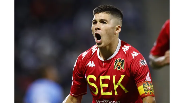 Felipe Méndez reventó a Unión Española por hipotético fichaje de Andrés Iniesta.