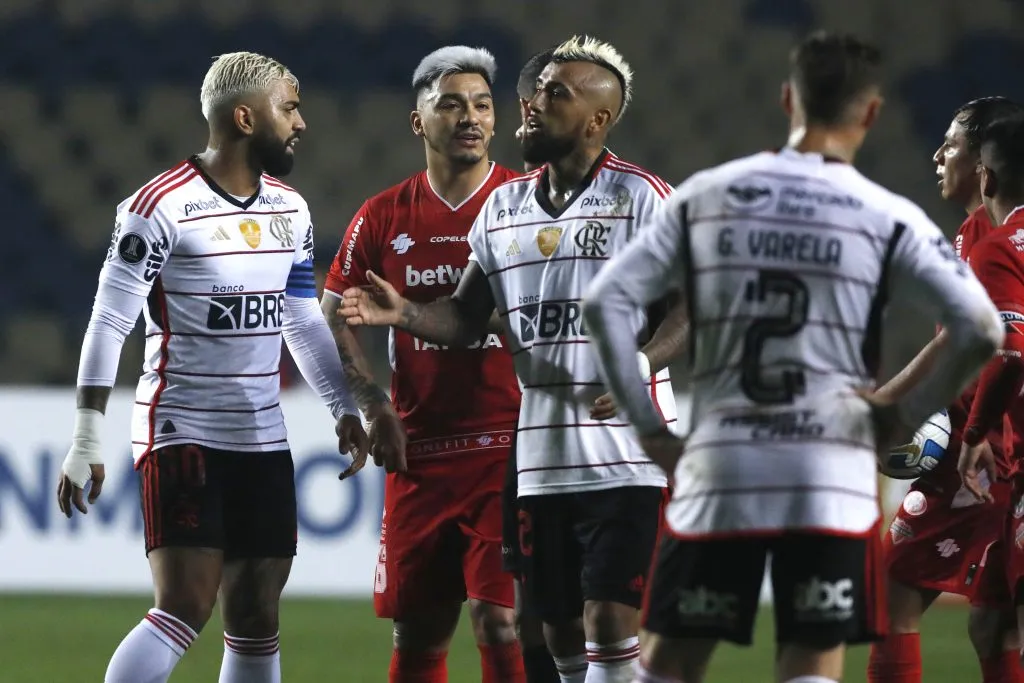 El Flamengo de Arturo Vidal no pudo con Ñublense en Concepción (Foto: Marco Vasquez/Photosport)