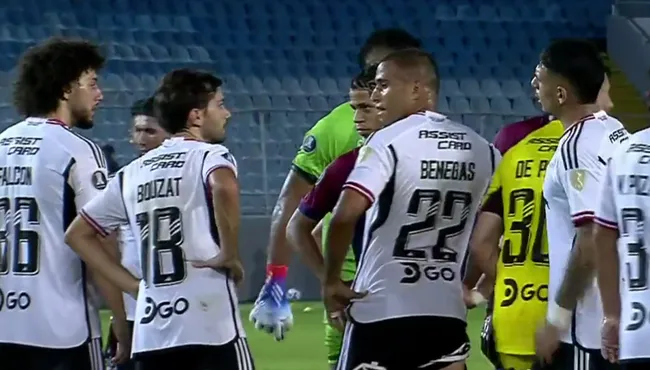 Saldivia no titubeó a la hora de recriminarle el error a Falcón | Foto: Captura