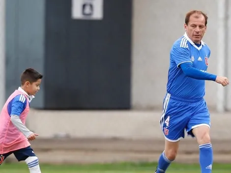 Niño de la sub 8 se roba la película en aniversario de la U