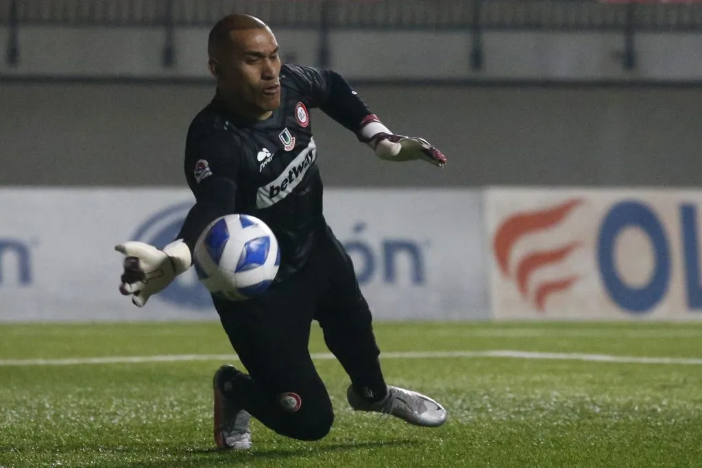 Ignacio Arce fue el arquero de Unión La Calera durante la temporada pasada. Andres Pina/Photosport