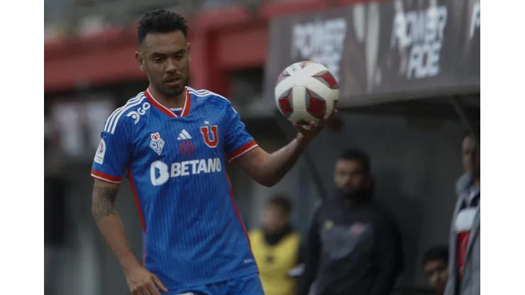 Para Raúl Toro es Nery Domínguez es extranjero a salir en la U