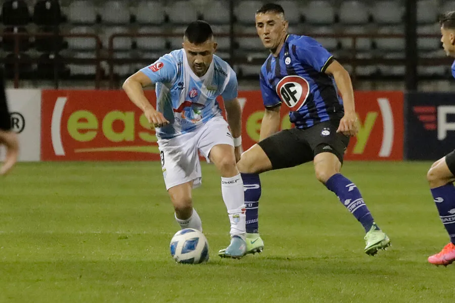 Huachipato fue el último club de Rocky González. | Foto: Photosport