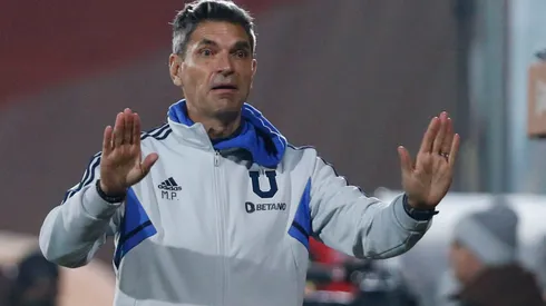 Pellegrino conduce el balón durante entrenamiento de la U.