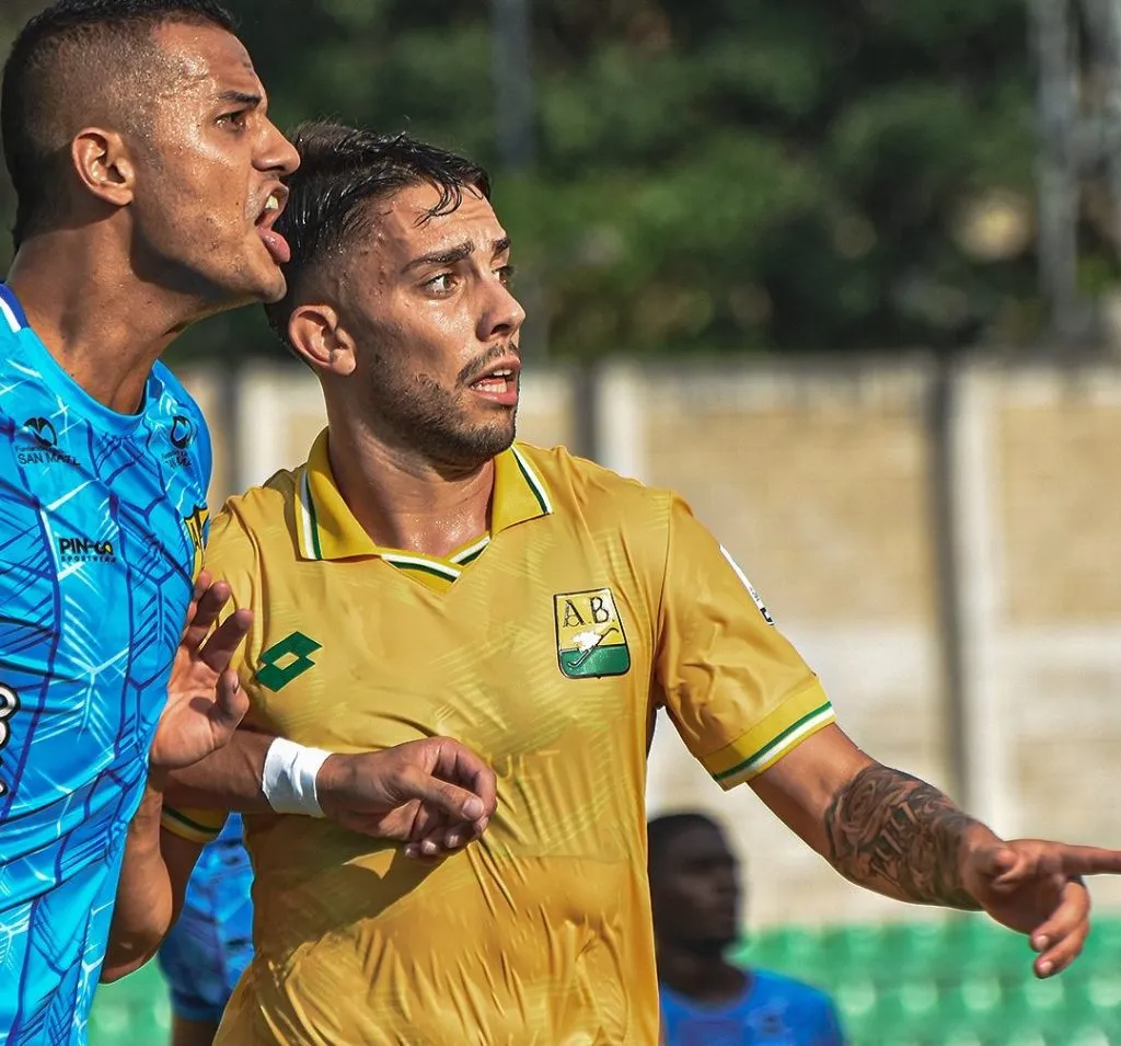 Gonzalo Lencina suena fuerte en Colo Colo y dejó atrás su paso por el fútbol colombiano (AC Bucaramanga)