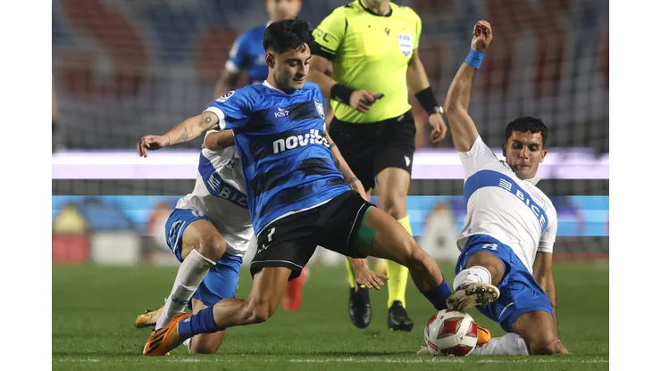 Javier Altamirano es buscado por la Universidad Católica y creen que el volante es la solución en la creación para el segundo semestre.