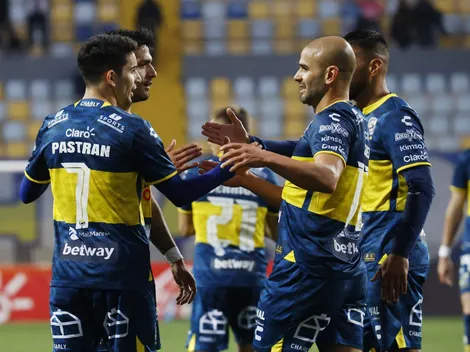 Everton vence en un bravo partido a Copiapó y escala en el torneo