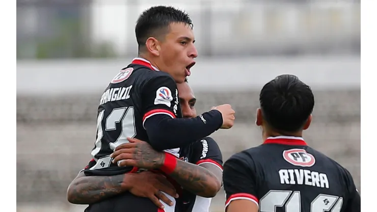 Pablo Aránguiz habría sido despedido de Ñublense