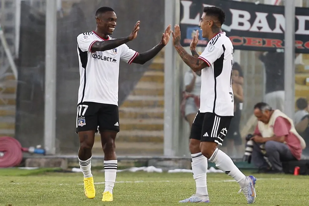 Ambos jugadores serían evaluados en las próximas semanas para ver si siguen o no en el Cacique | Foto: Photosport