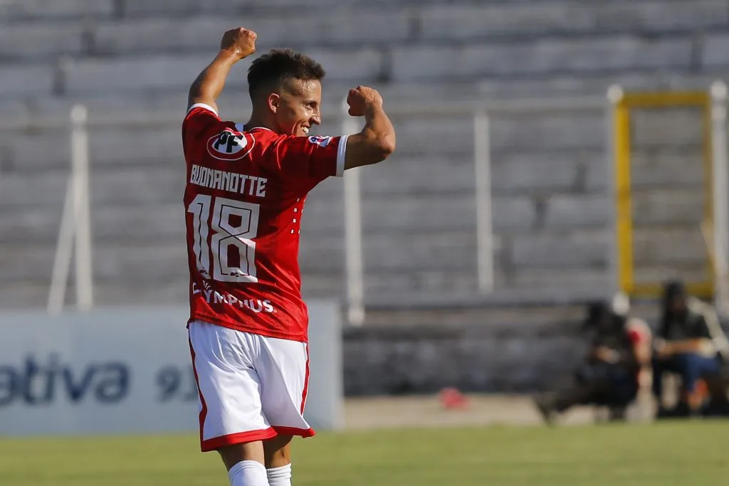 Buonanotte quiere celebrar contra la UC. Marcelo Hernandez/Photosport