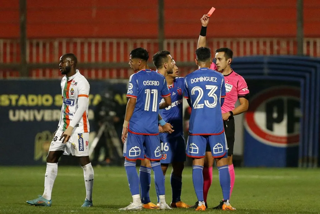 Darío Osorio vio la roja ante Cobresal | Foto: Photosport