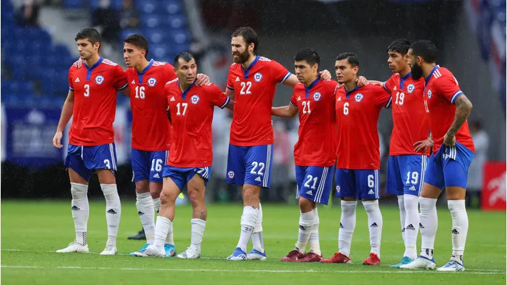 Las dos opciones que busca Colo Colo para reforzar su plantilla