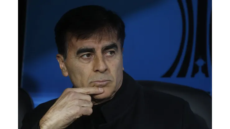 Gustavo Quinteros recibe el "ok" por el segundo refuerzo (Foto: Photosport)