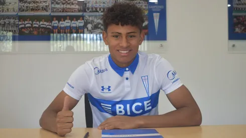 Juan Francisco Rosell debutó ayer oficialmente con el primer equipo de la Universidad Católica