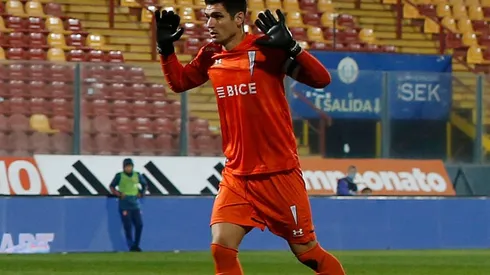 Dituro se retiró cabizbajo del Santa Laura tras la goleada de la U ante la UC.