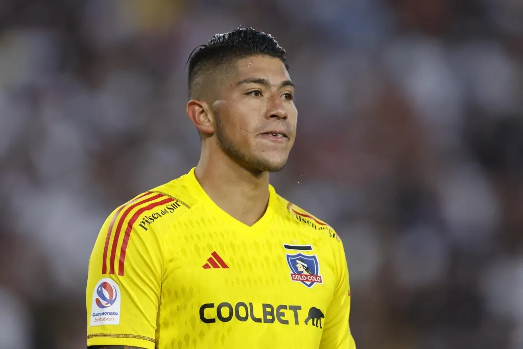 Brayan Cortés perdió la titularidad en Colo Colo (Foto: Photosport)