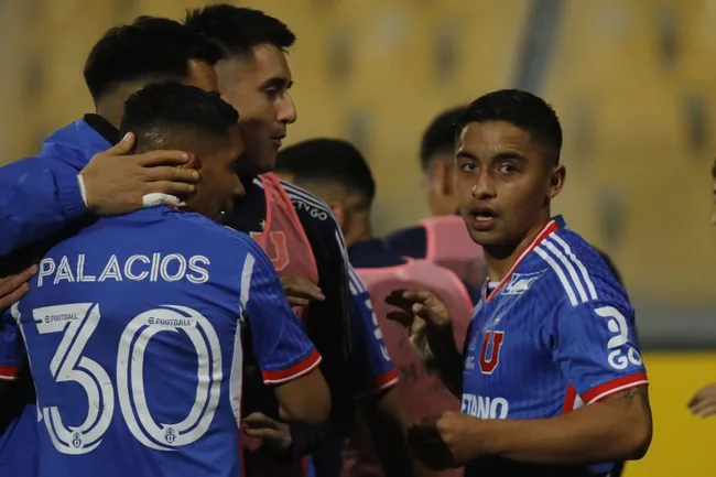 Nico Guerra reconoce que Marcelo Díaz y Luis Musrri lo alentaron a seguir adelante en la U (Photosport)