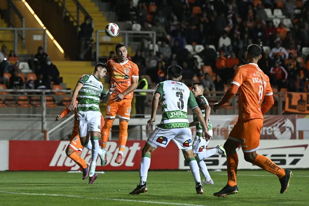 Jugadores de Deportes Temuco acusan a la dirigencia de una serie de malas condiciones (Foto: Photosport)