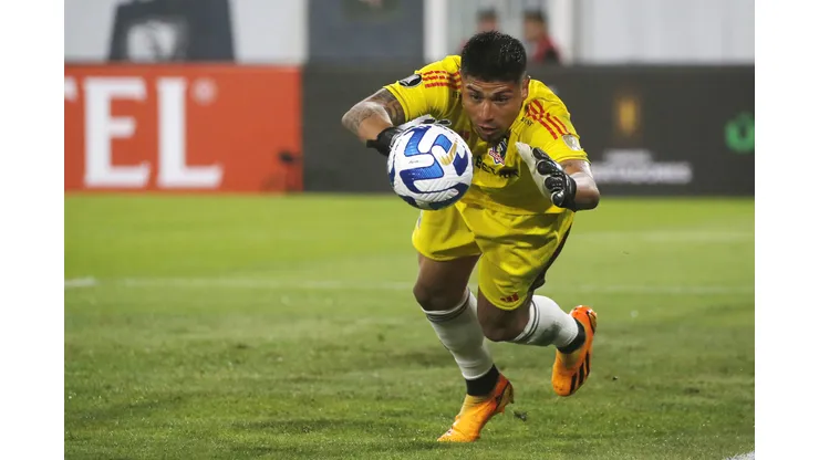 Brayan Cortés será suplente en Colo Colo ante Deportivo Pereira (Foto: Photosport)