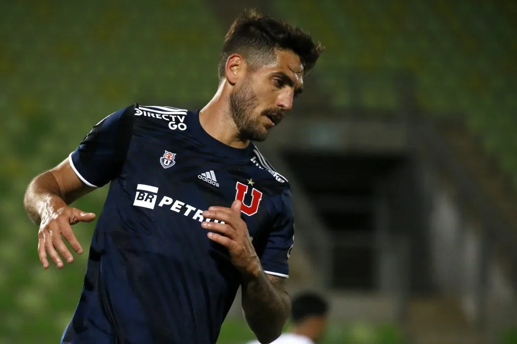 Joaquín Larrivey se siente muy identificado con la Universidad de Chile (Foto: Photosport)