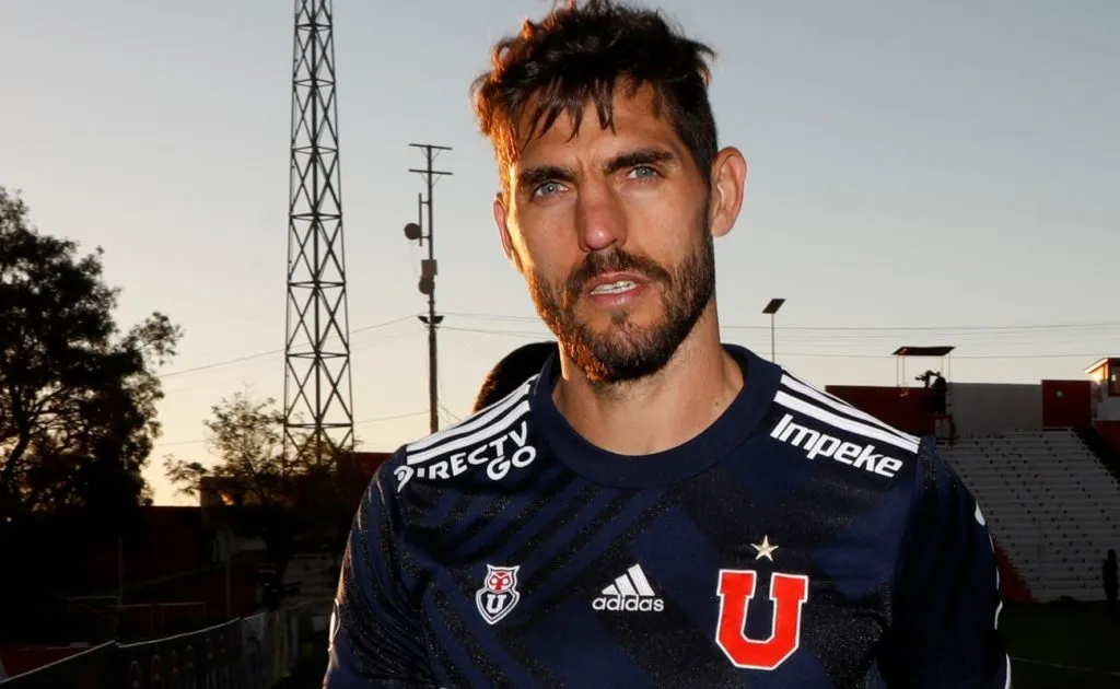 Joaquín Larrivey estuvo dos años en la U (Photosport)