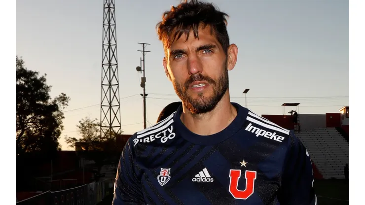 Joaquín Larrivey no descarta a Colo Colo en un futuro, pero lo ve muy complejo (Foto: Photosport)