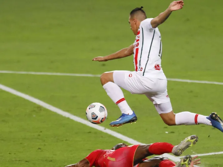 ¡Papelón! Jugador llega como crack a la B y se devuelve a las 24 horas