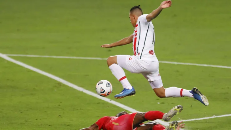 Puerto Montt confió en un crack de Paraguay, pero en el sur se enteraron de la omisión de información que realizó el jugador