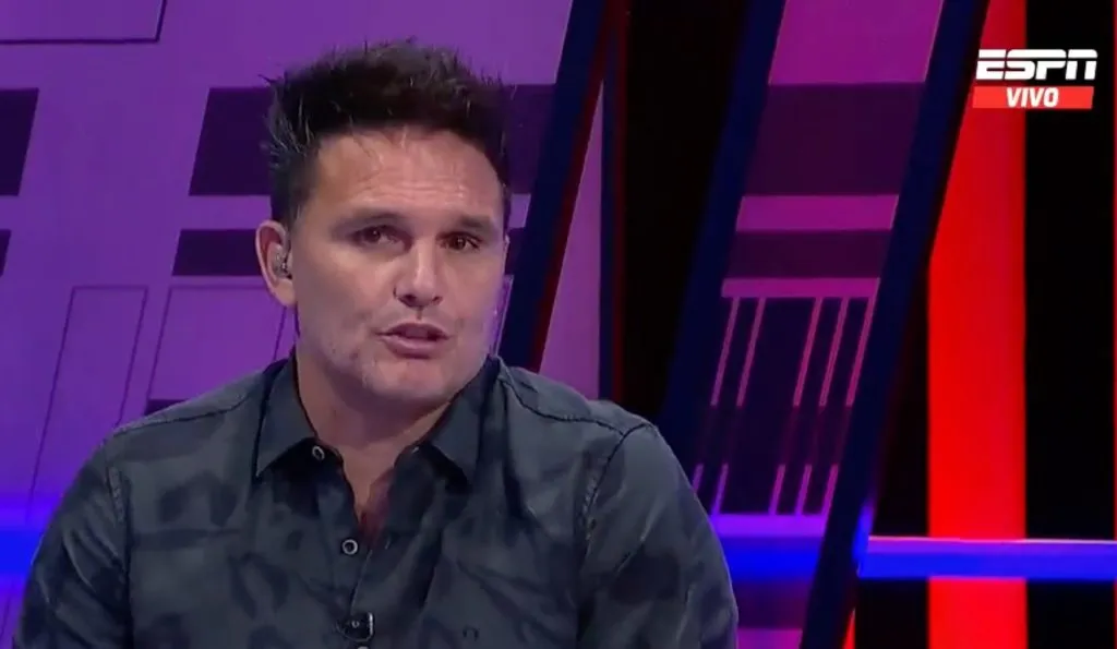 Rafael Olarra entregó su veredicto sobre qué equipo llega mejor al Clásico Universitario