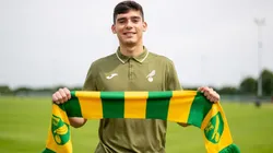 Vicente Reyes fue oficializado como nuevo jugador del Norwich City