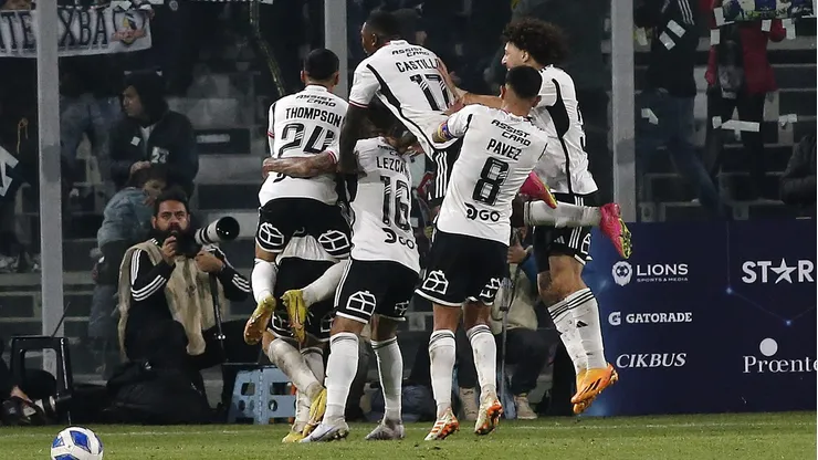 Colo Colo celebra una gran noticia a horas del partido en la Libertadores